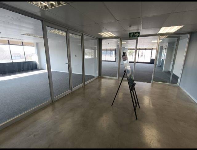 BUSINESS PROPERTY TO RENT IN CRESTA